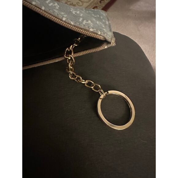 Dooney & Bourke DB Logo Wristlet Women’s - Picture 2 of 7